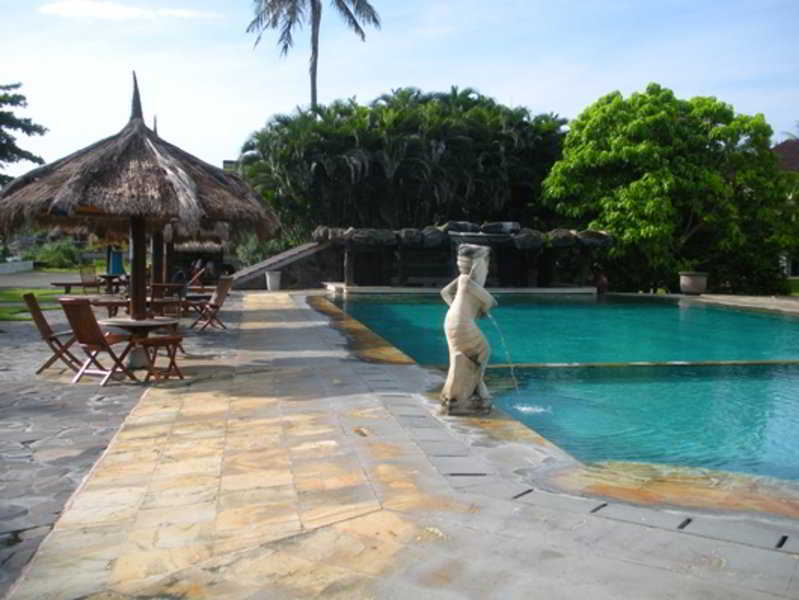Pasific Beach Cottages Mangsit Exterior photo